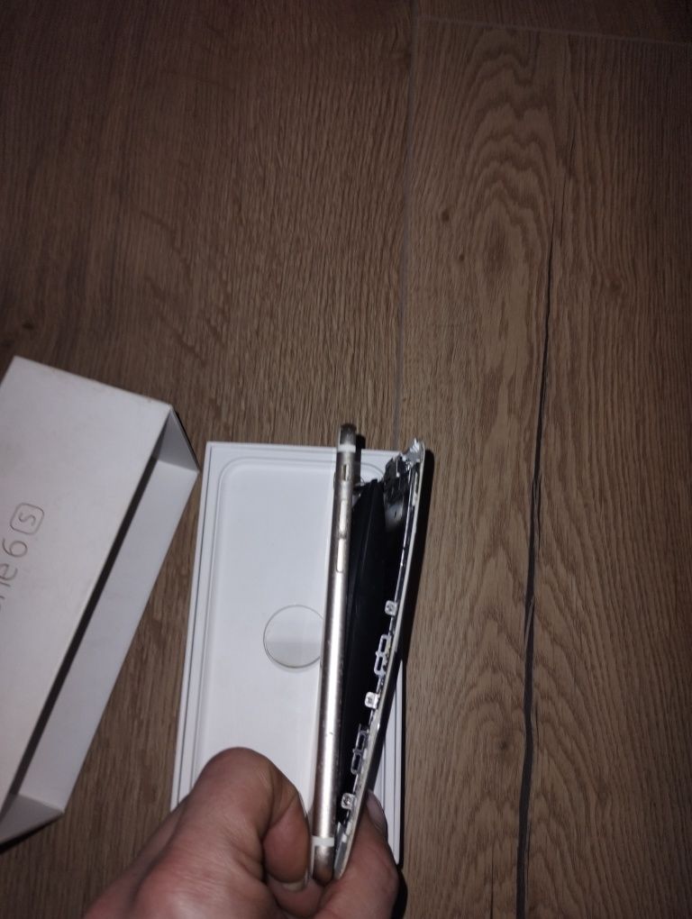 IPhone 6s uszkodzony