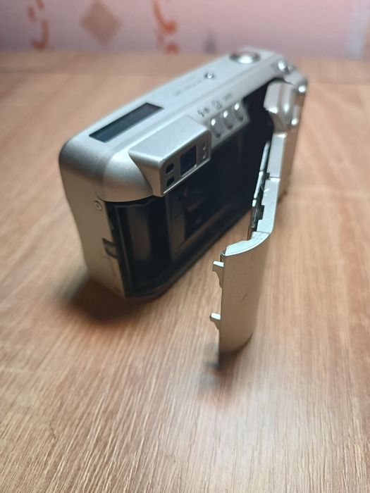 Фотоаппарат Minolta 160 Riva zoom date. Запчасти.