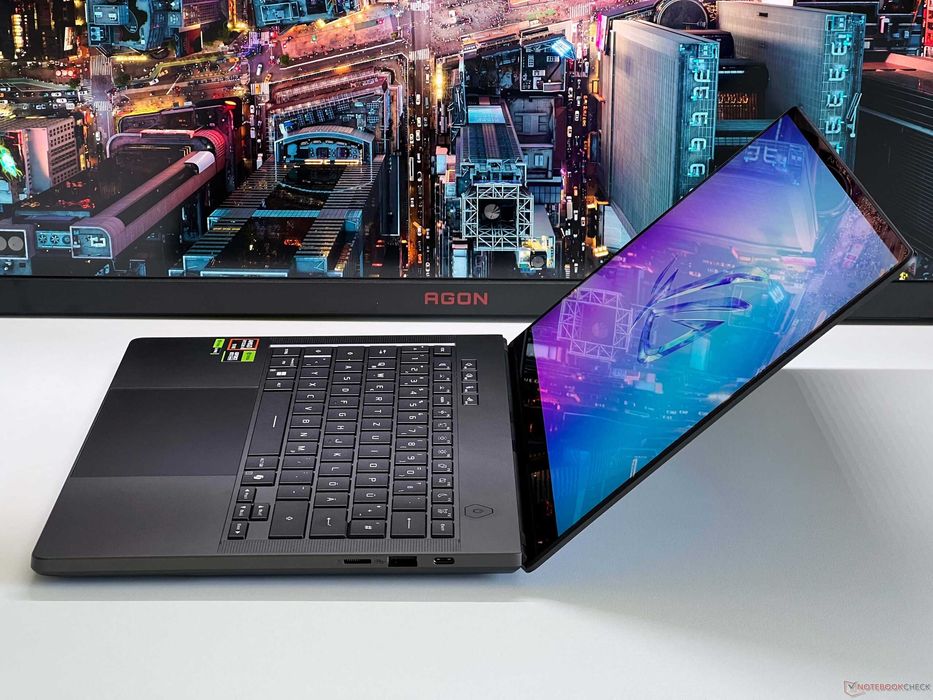 RTX 5080 16GB TURBO/64gb/AI 9 HX 370  - ASUS ROG Zephyrus G14 GA403WW