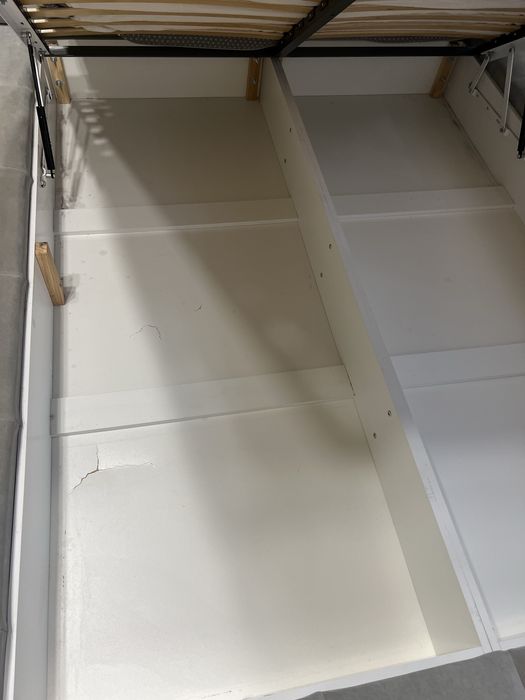 Ліжко королівське велюрове