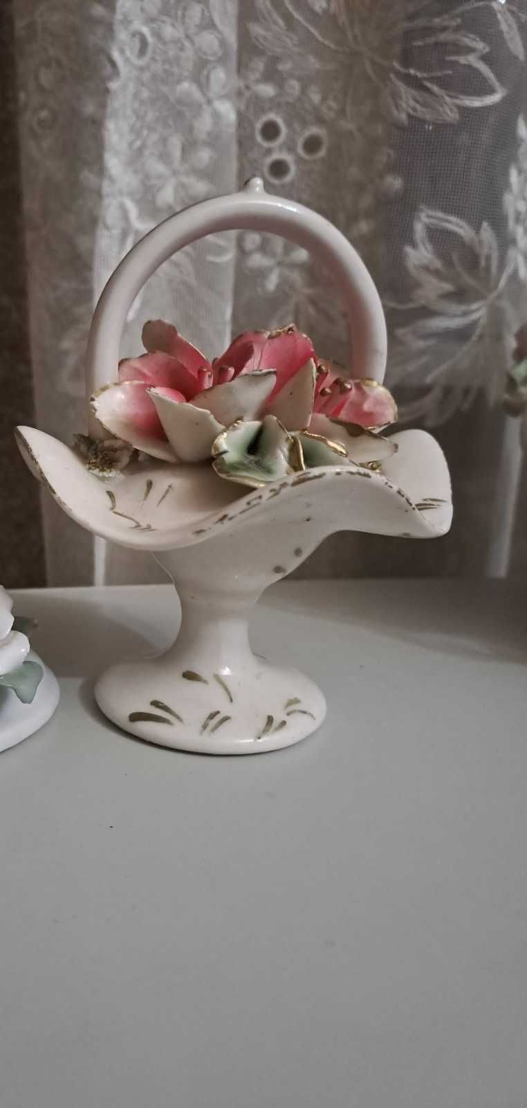 Фарфоровые корзиночка с розами и статуэтка Птички