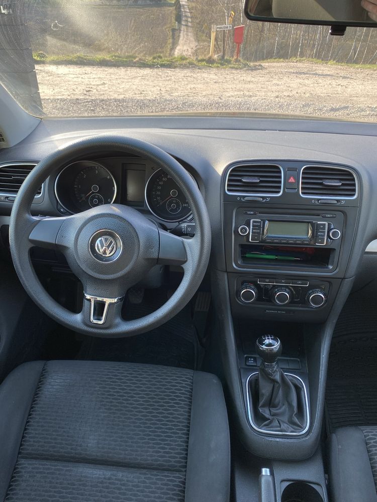 VW Golf 2.0 TDI nowy rozrząd klima alufelgi.