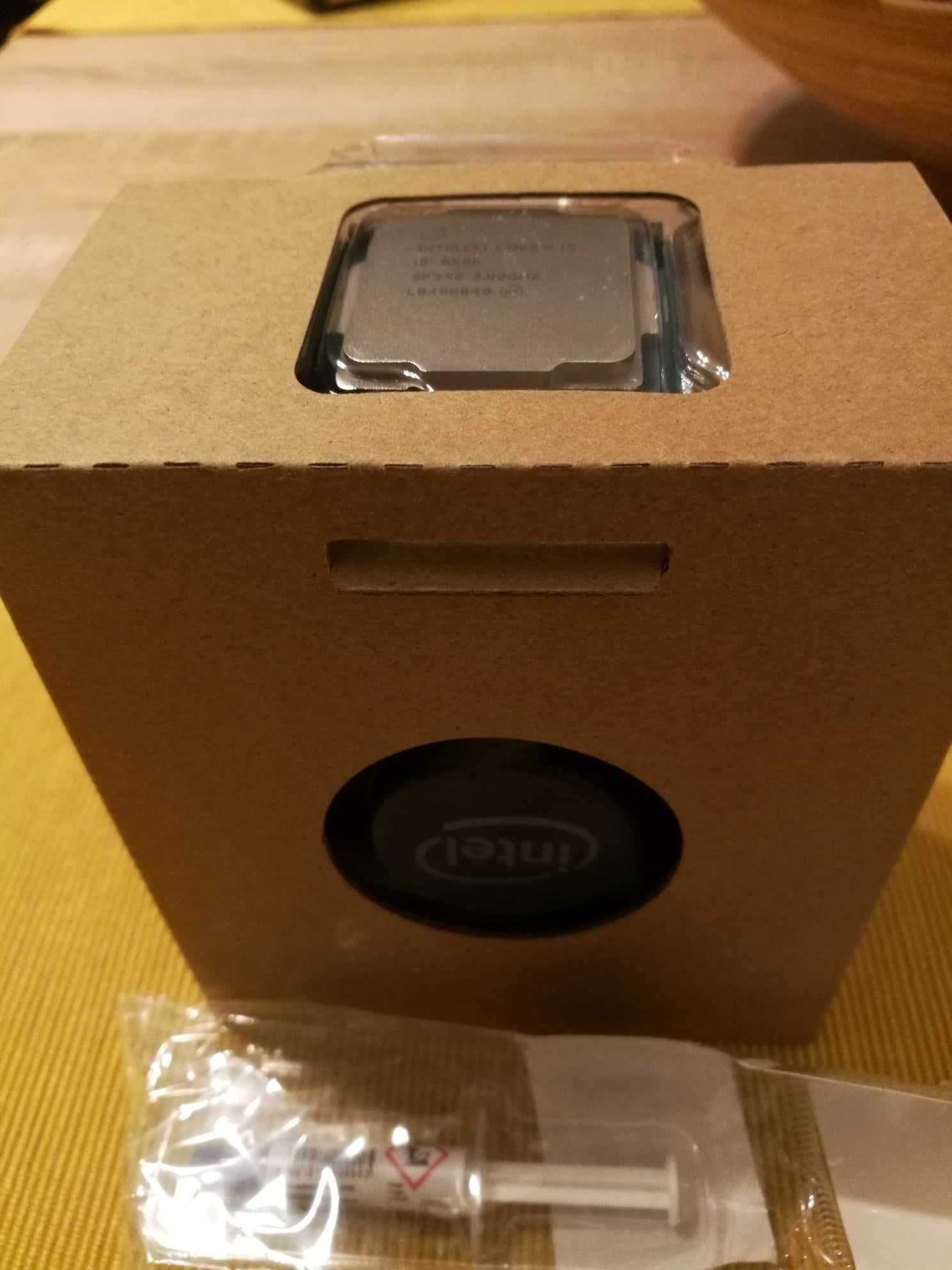 procesor intel i5-8500 6x4,1 GHz socket 1151-2