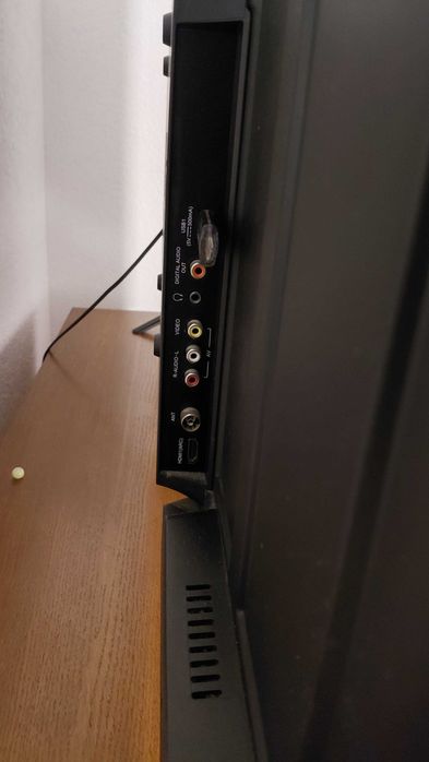 Телевізор модель: LED-43G5000 + T2 Black