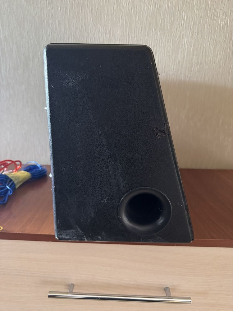 Сабвуфер ативний Kikc AP250ВРА