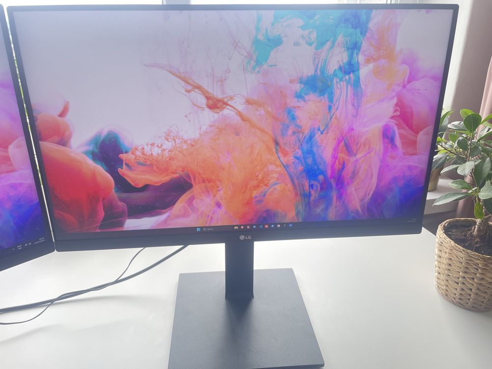 Monitor LG 24 cale 1440p QHD