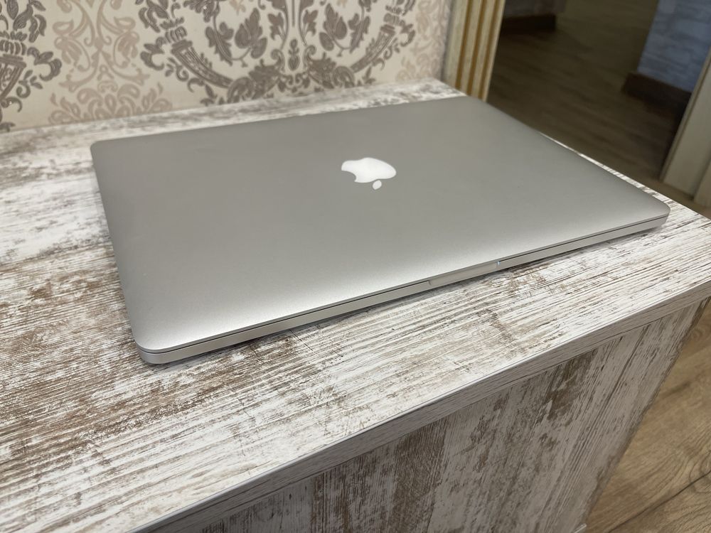 MacBook Pro ретина 2014(i7-16-256ssd)