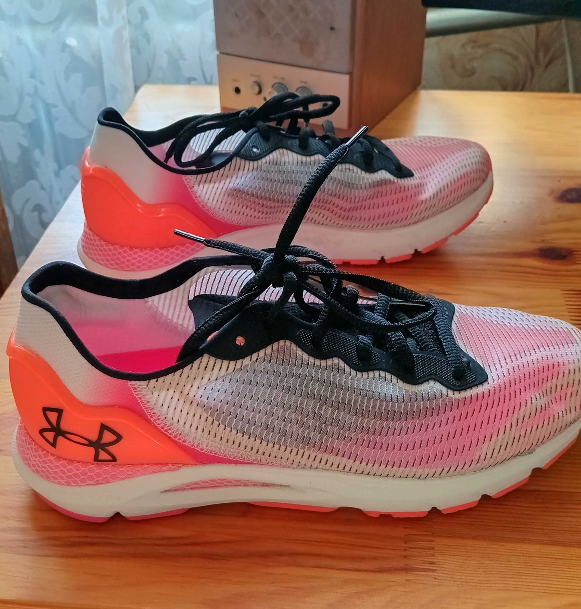 Кроссовки беговые Under Armour Hovr Sonic 6 Breeze 3026237-001