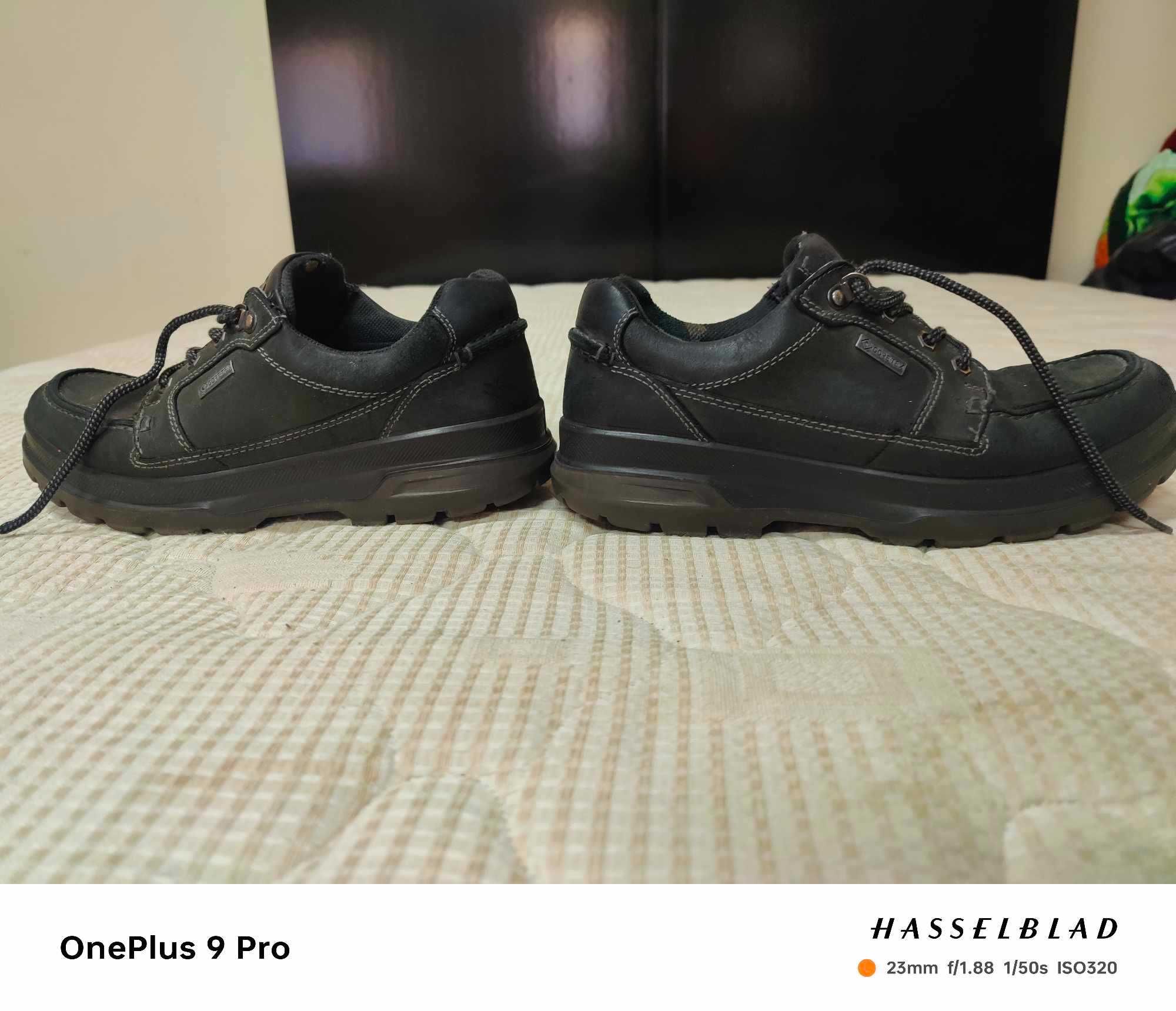 Sapatos ECCO Rugged Track tam. 42