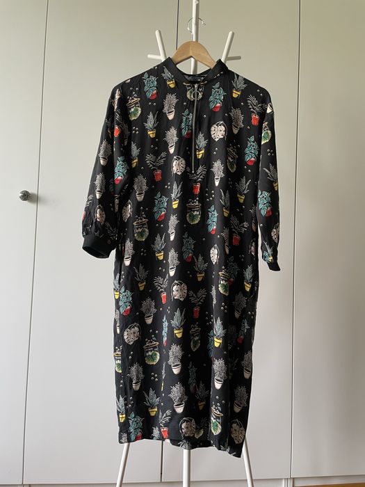 Sukienka Medicine x Patryk Hilton tunika w print tatoo plantlady kwiat