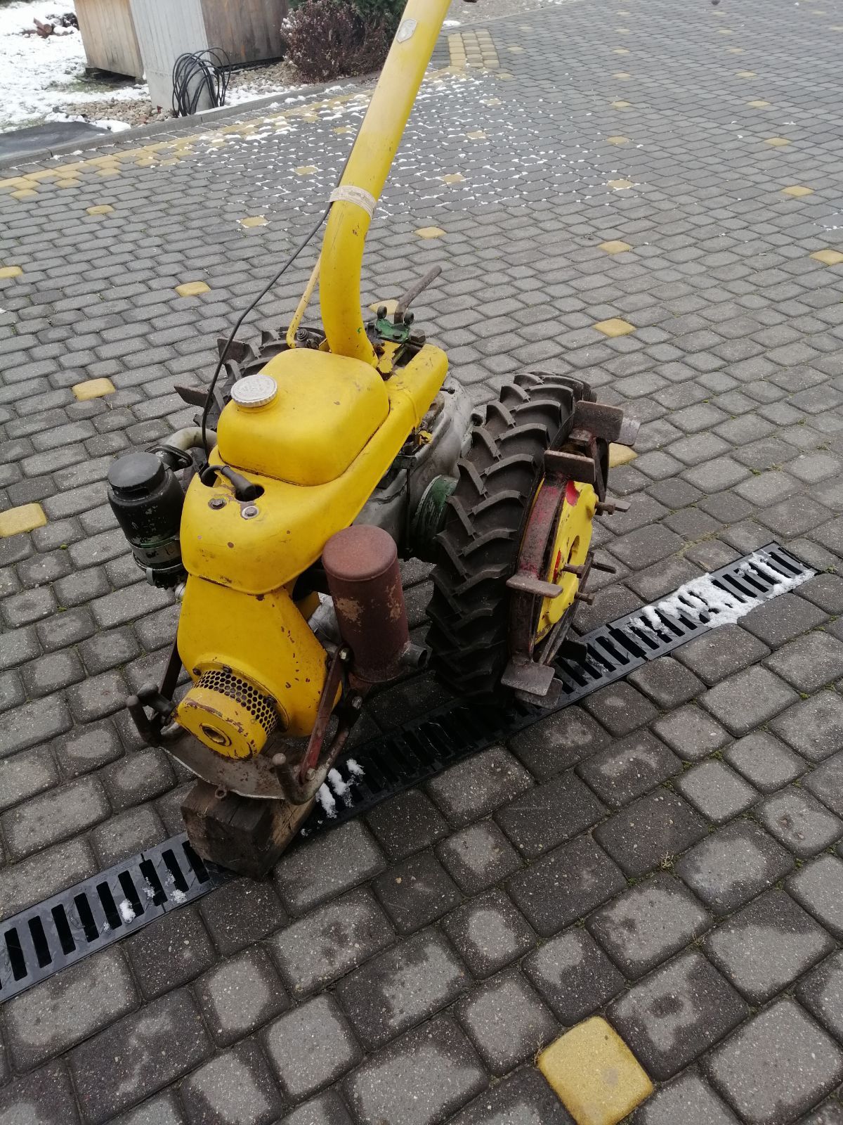 Agria 1700 dzik traktorek jednoosiowy