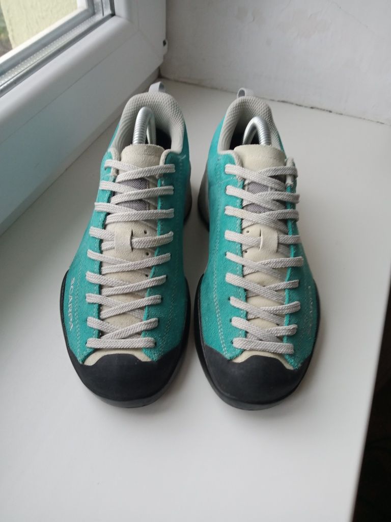 SCARPA Mojito трекінгові кросівки р.37. Vibram
