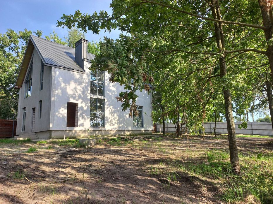 Коттедж 148 кв.м + ділянка 9,5 соток у с. Дмитрівка