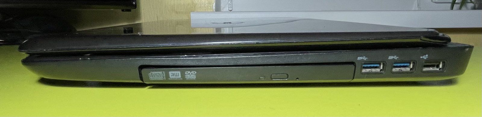 Ноутбук dell inspirion n7110 17,3 (250+450Gb, 8 ОЗУ, Новий АКБ)