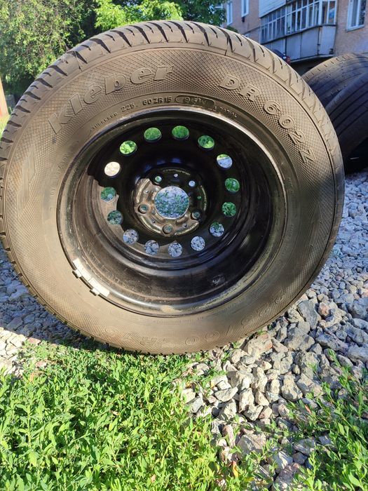 Резина з диском 225/60 r15