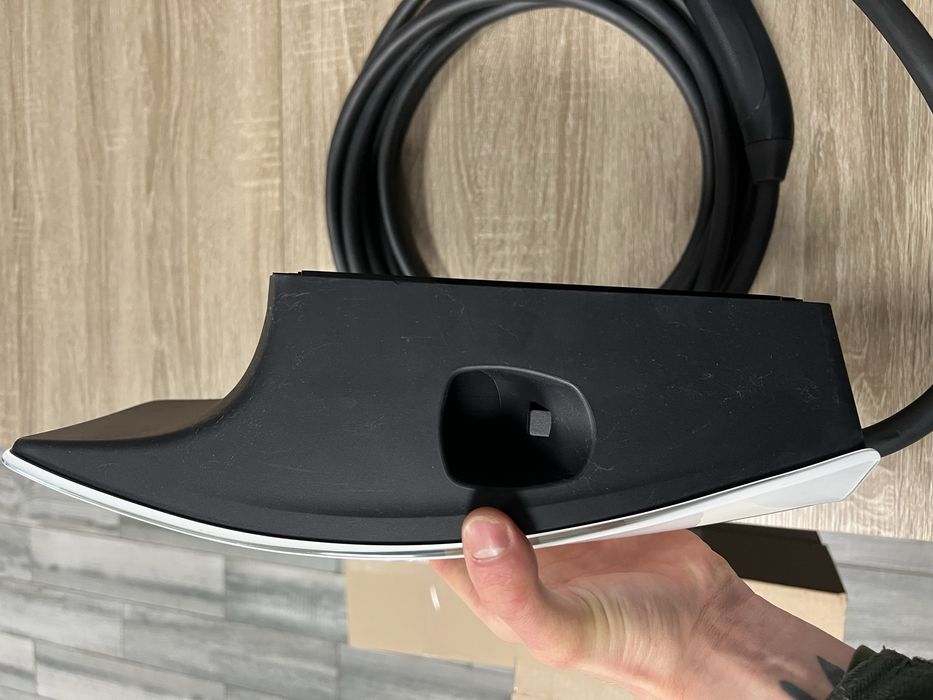 Настінна зарядна станція Tesla Gen 3 - кабель 7 м. (11.5 кВт., 48A)