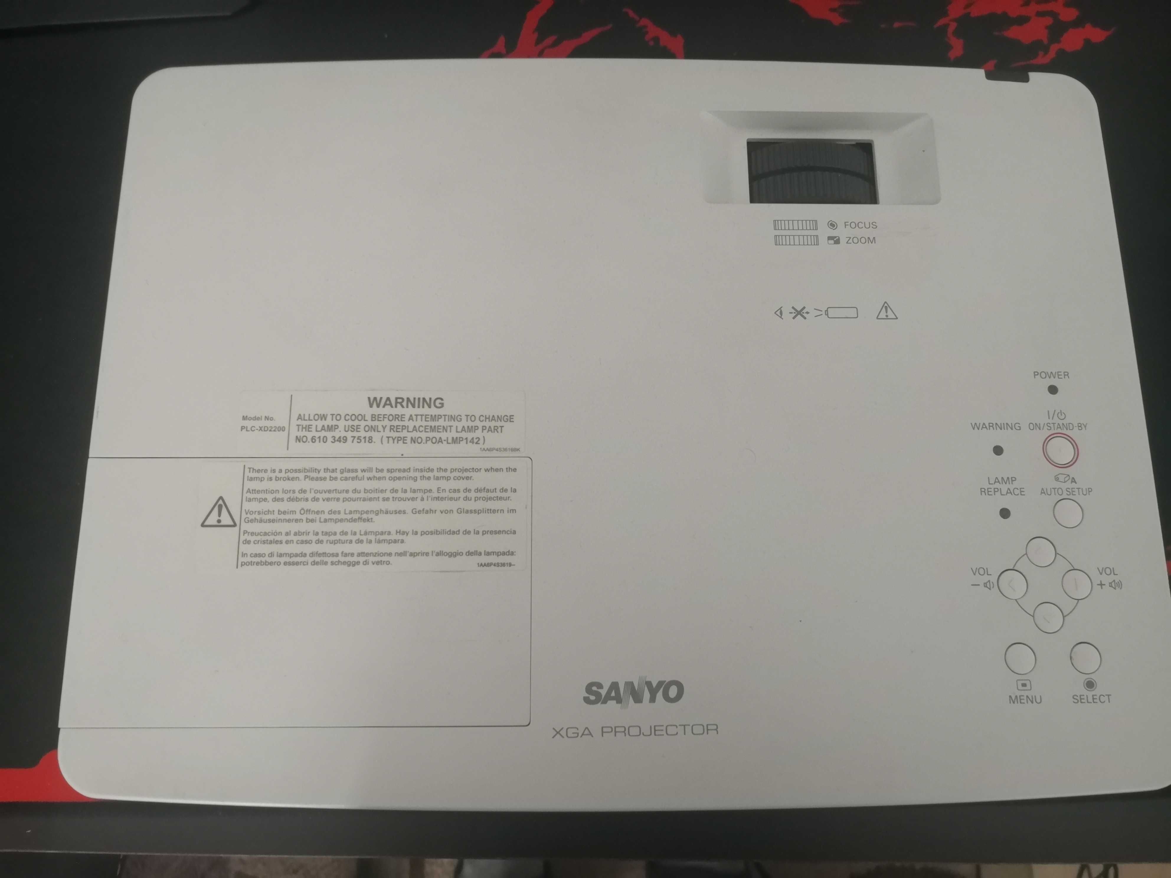 Sprzedam projektor Sanyo