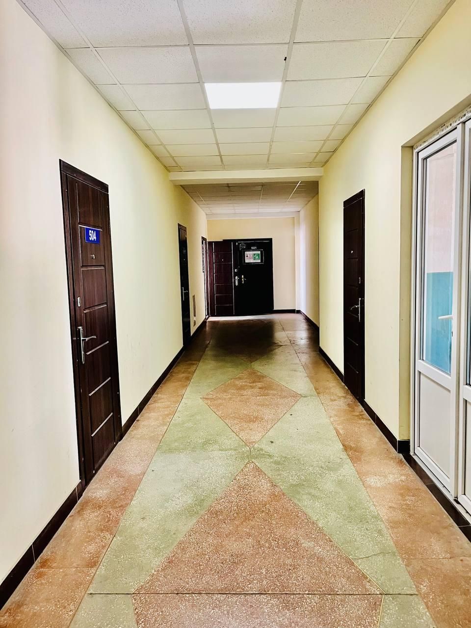 Здам офісне приміщення, М Центральний ринок, вул. Різдвяна, 29а