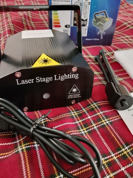 LED-ПРОЕКТОР для свят:Різдва, Нового року. ДН. Працює і від павербанка