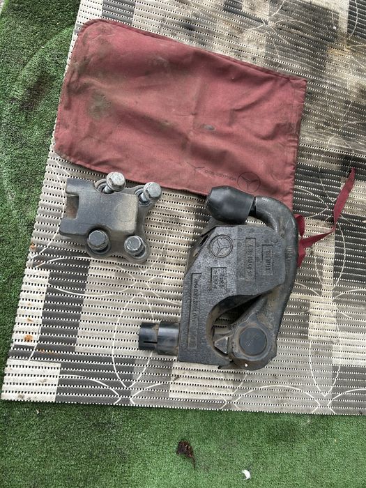 Фаркоп Мерседес Мл163 в хорошем состоянии