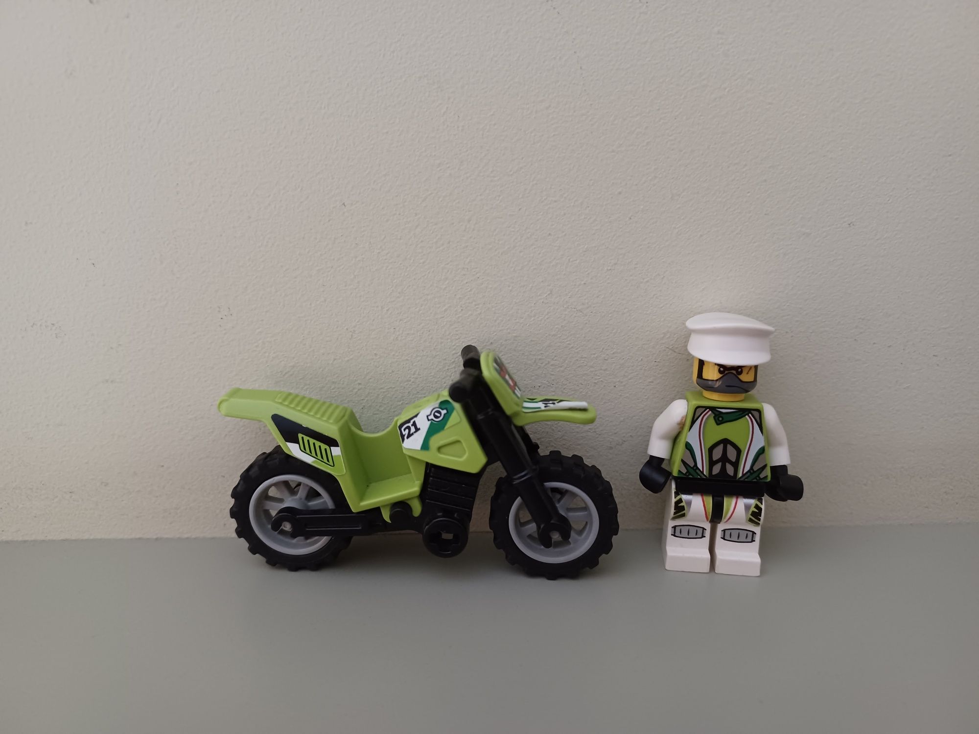 Lego Dirt Bike z figurką