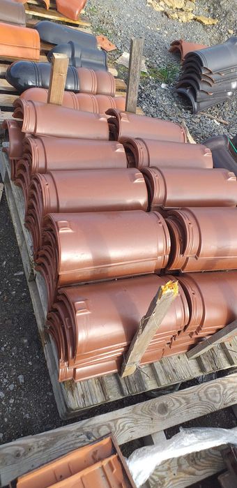 Wyprzedaż Dachówek, gąsiorów , kominków dodatków ceramicznych