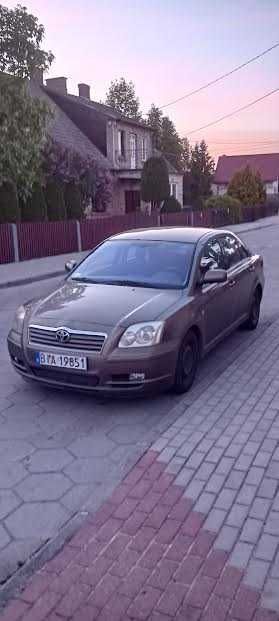 Sprzedam Toyotę  Avensis