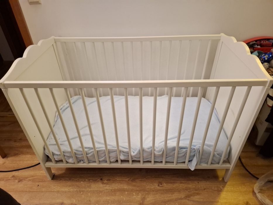 Berço de bebé como novo