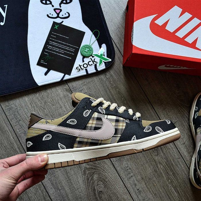Кроссовки Nike SB Dunk Low Freddy Krueger ISO 'VX1000' кросівки найк