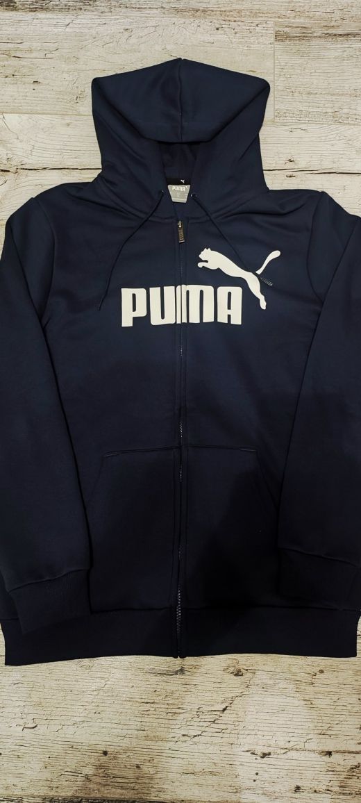 Продам кофту, худі puma