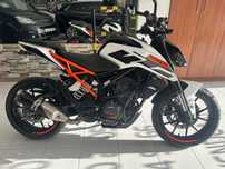 KTM Duke  Duke 125