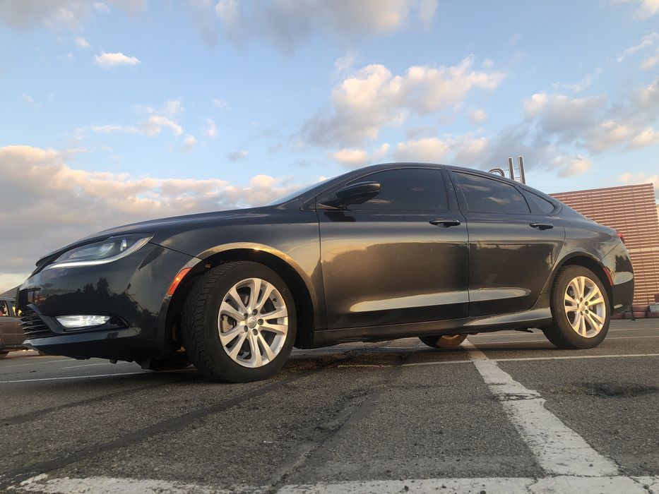 Chrysler 200 хамеліон синій