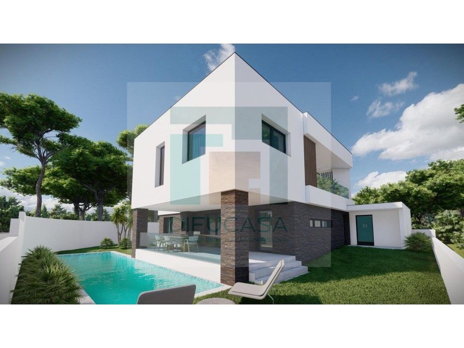 Moradia Isolada T4 c/ Piscina e Garagem