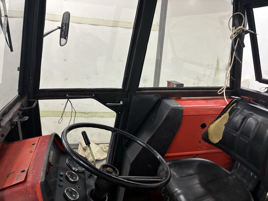 Sprzedam kabine z błotnikami lampami ursus 3512 MF255