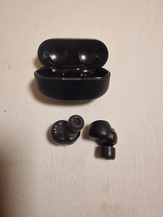 Sluchawki Bluetooth Sony WF-1000XM4 stan bdb