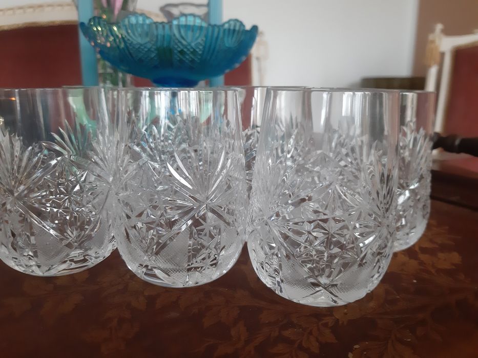 Szklanki krysztalowe