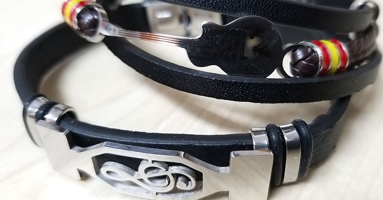Pulseiras para músicos.