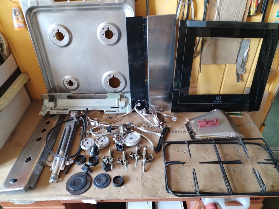 Części do kuchenki gazowej Indesit