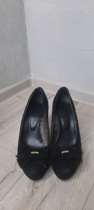 Замшеві туфлі на платформі