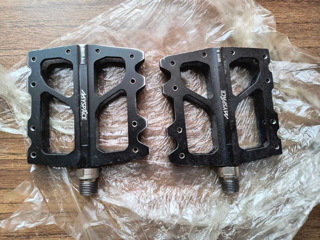 Велосипедные примочки, Shimano BB-MT501, руль Сrosser, сумка и т.д.