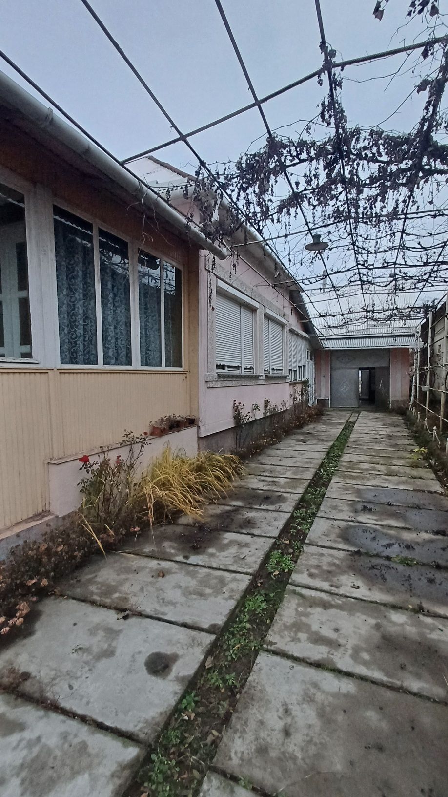 Будинок на 6 кімнат, Велика Добронь