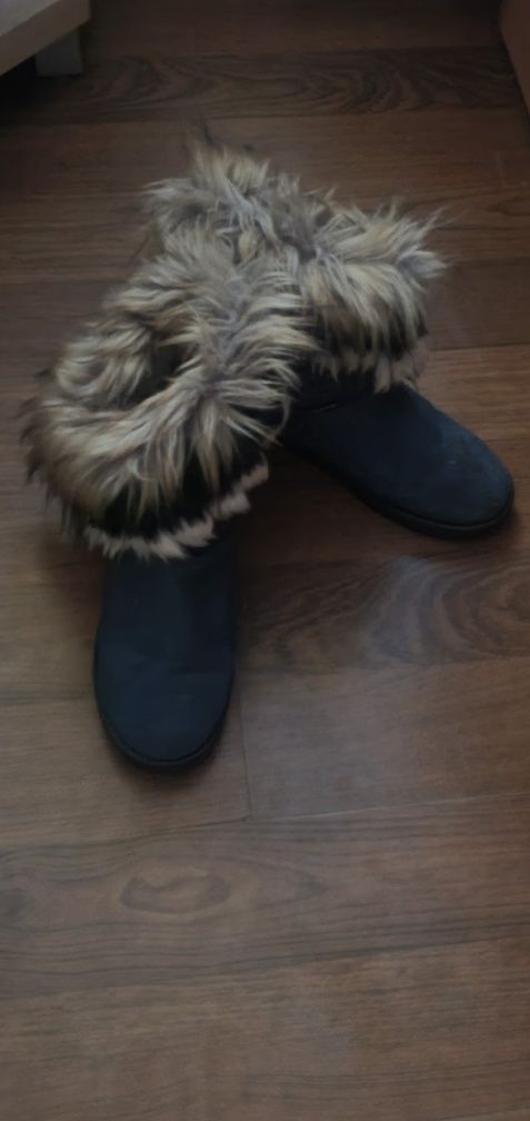 Buty zimowe z futerkiem 38