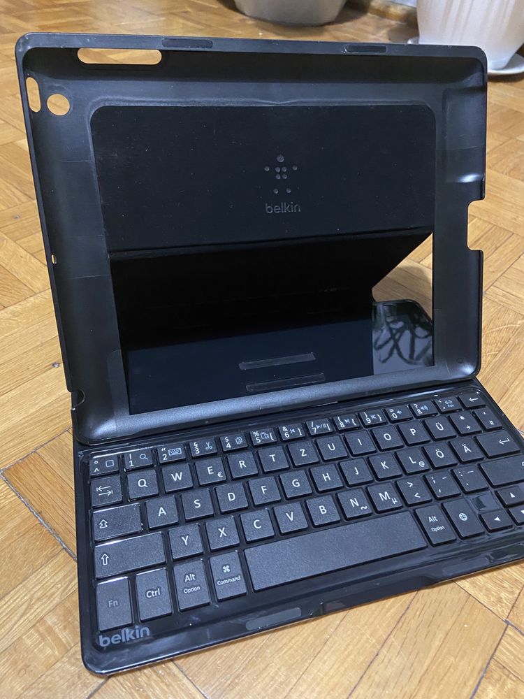 belkin f5l149 wireless ultimate keyboard case for ipad