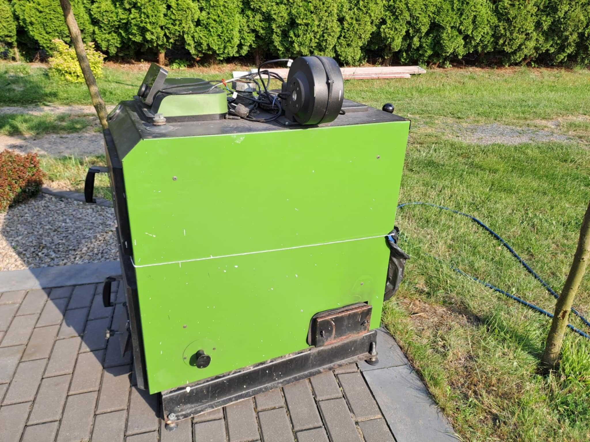 Piec firmy Kamen, 1,7kw, drewno, węgiel