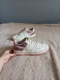 Nike Air Force 1 Low Pink damskie młodzieżowe 38 24.5cm białe różowe