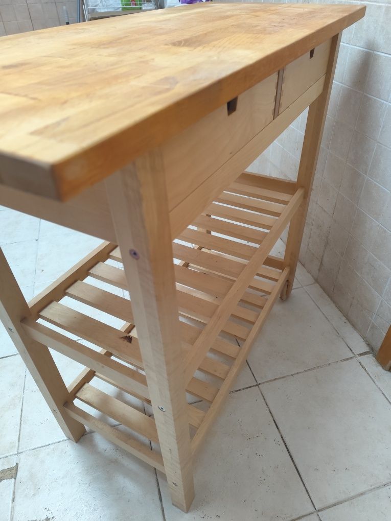 Móvel de apoio de cozinha