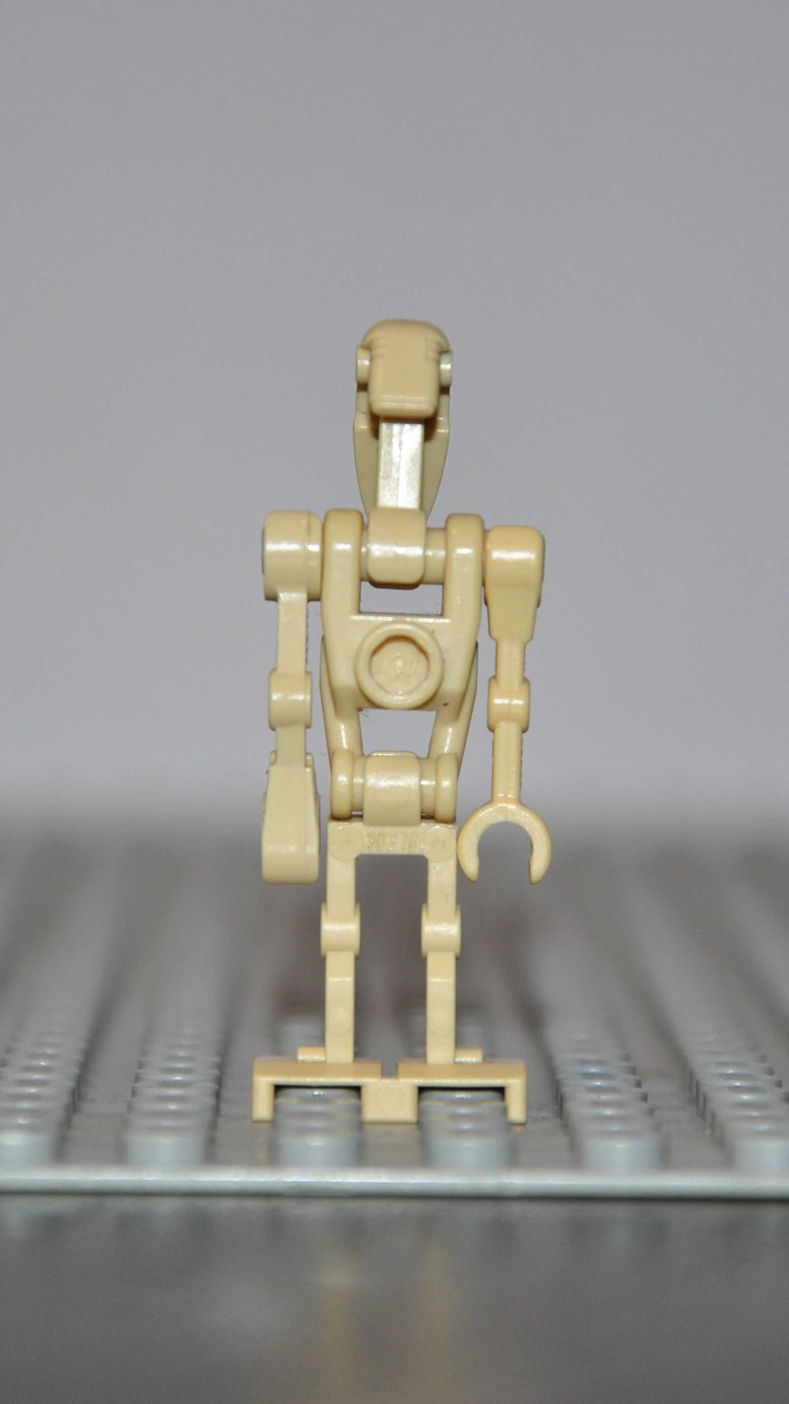 0310 Figurka LEGO sw0001c Star Wars Battle Droid with One Straight Arm