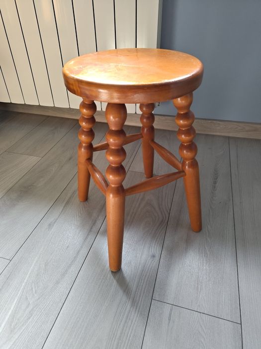 Sprzedam taboret drewniany