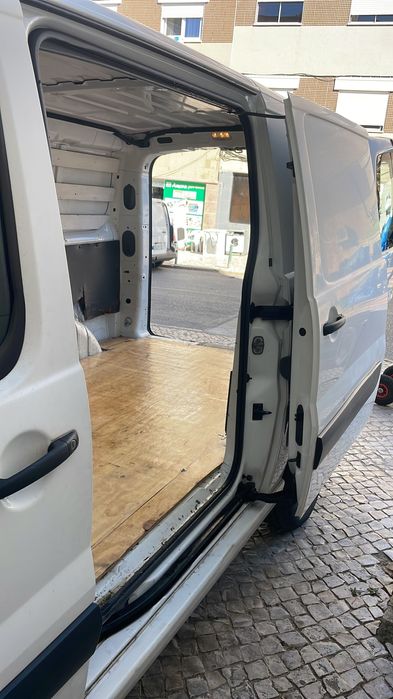 Toyota proace 2,0.  2014