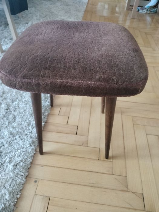 Taboret patyczak.Krzeslo..Prl.Starocie.